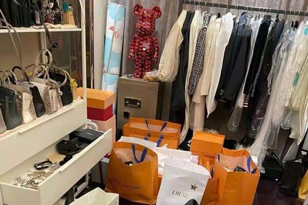 曲沃县回收一线品牌衣服